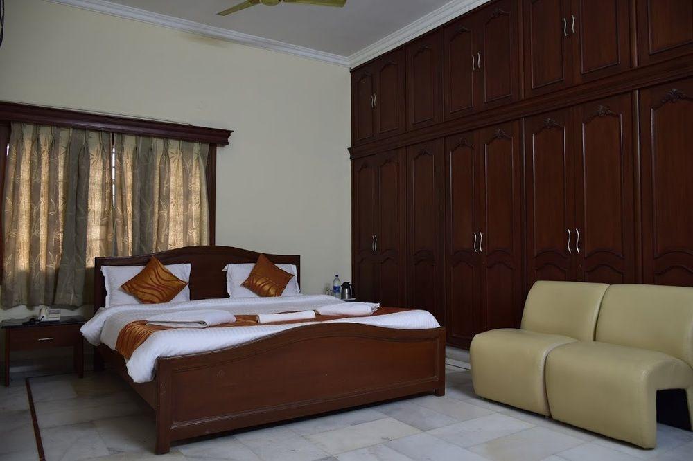 Alpine Glow Residency Crest Hotel Hyderabad Exterior photo